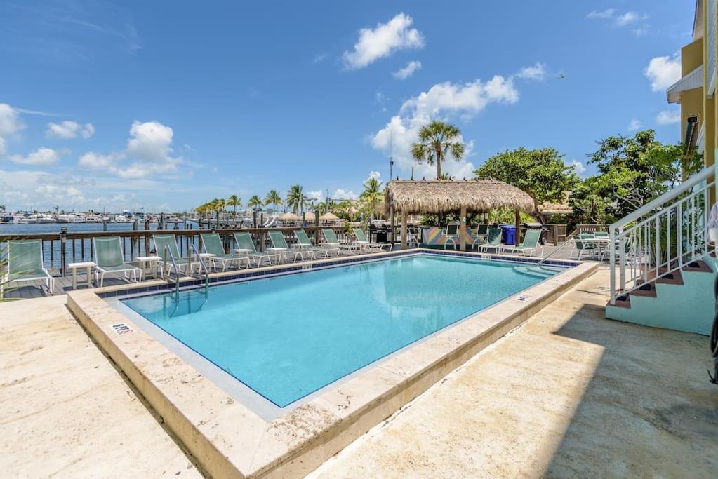 St Kitts - Downtown Waterfront Penthouse Pool Dock Parking Villa Key West Exterior photo